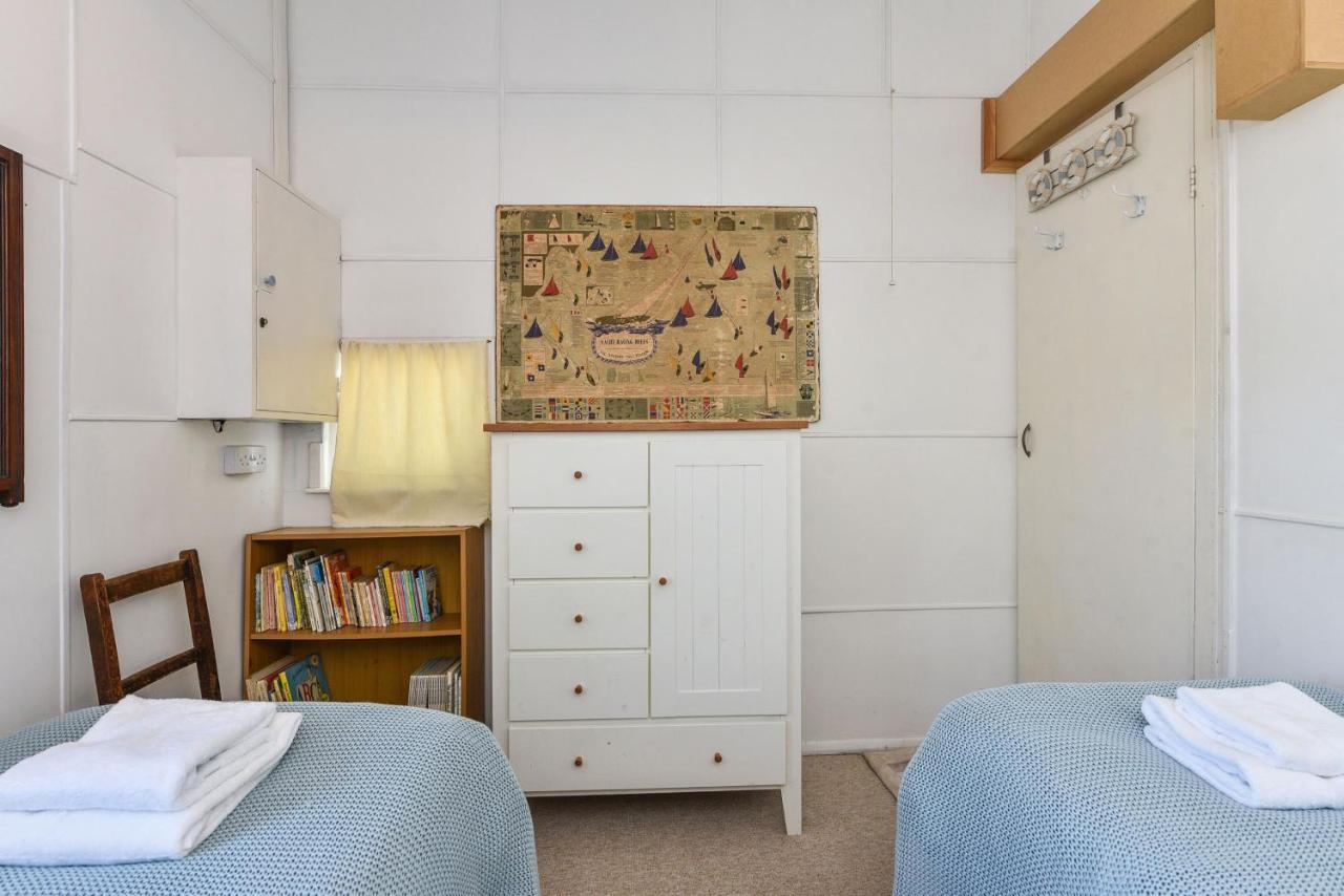 Seasidings, Pagham Villa ภายนอก รูปภาพ