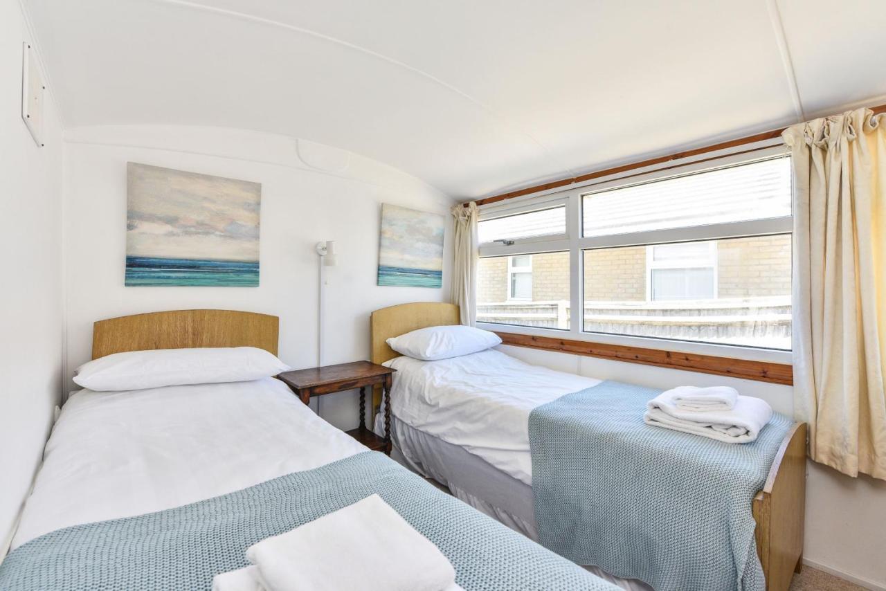 Seasidings, Pagham Villa ภายนอก รูปภาพ